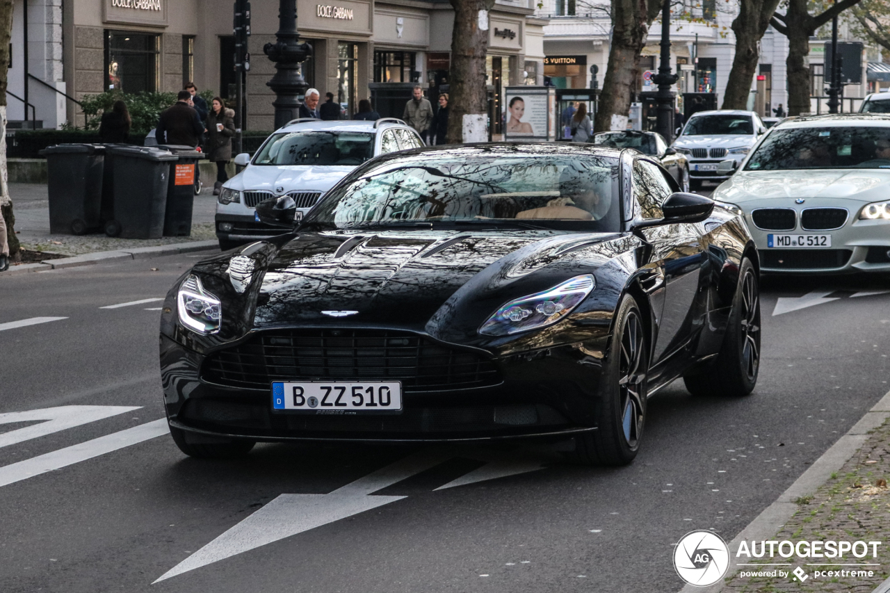 Aston Martin DB11