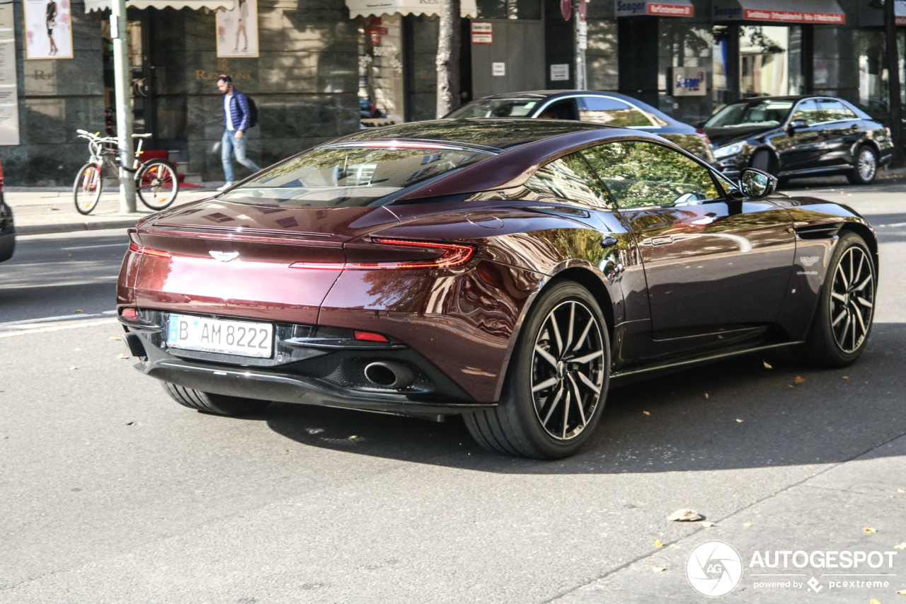 Aston Martin DB11