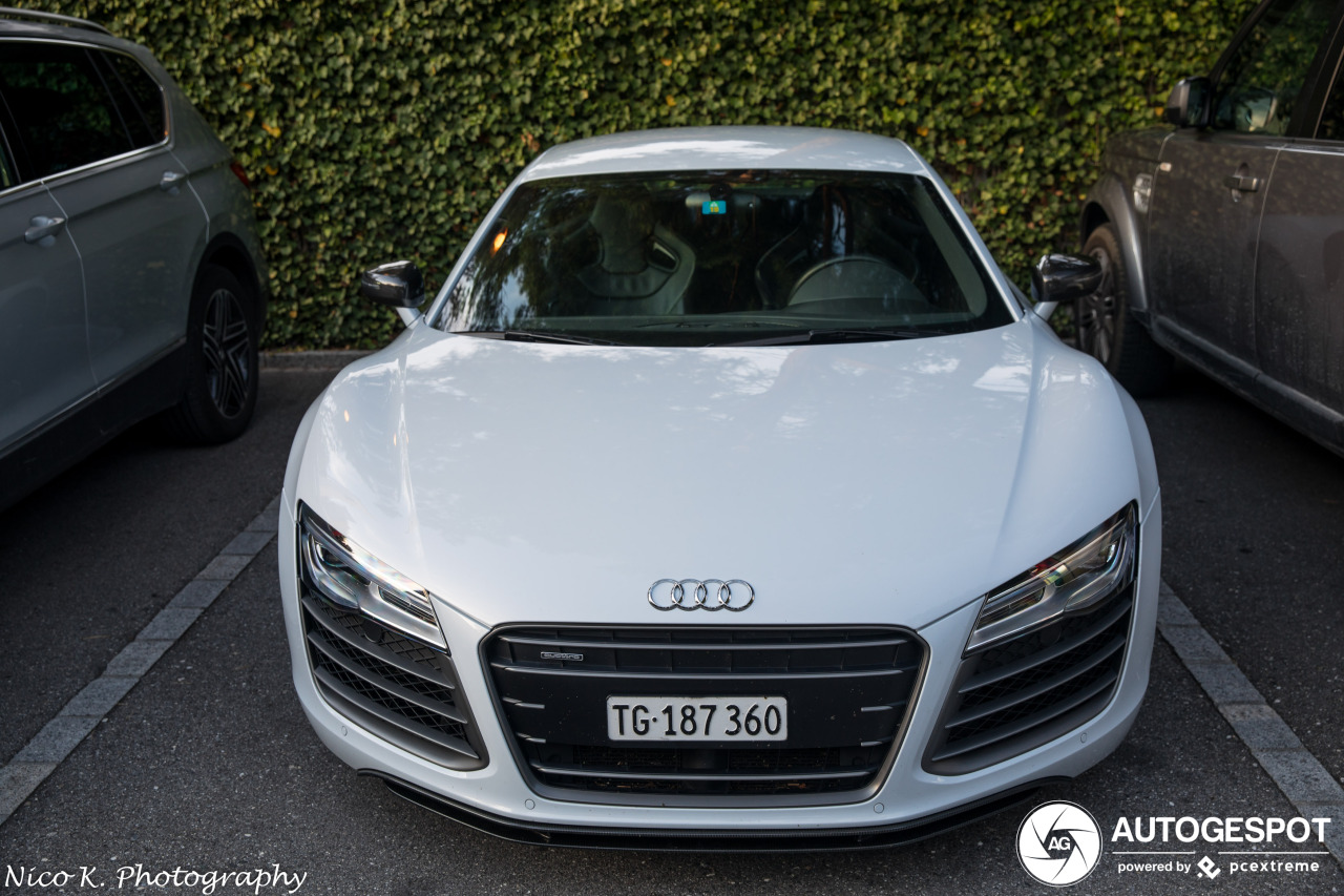 Audi R8 V10 Plus 2013