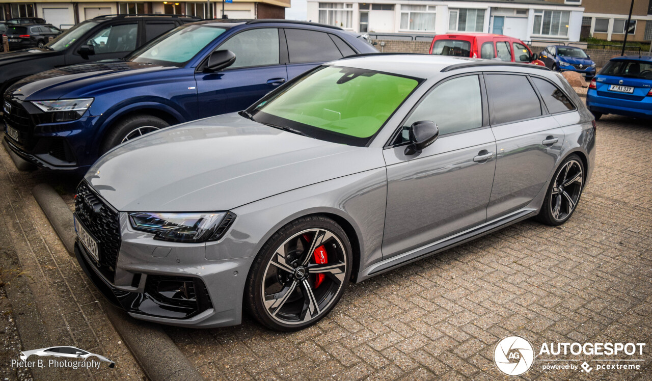 Audi RS4 Avant B9