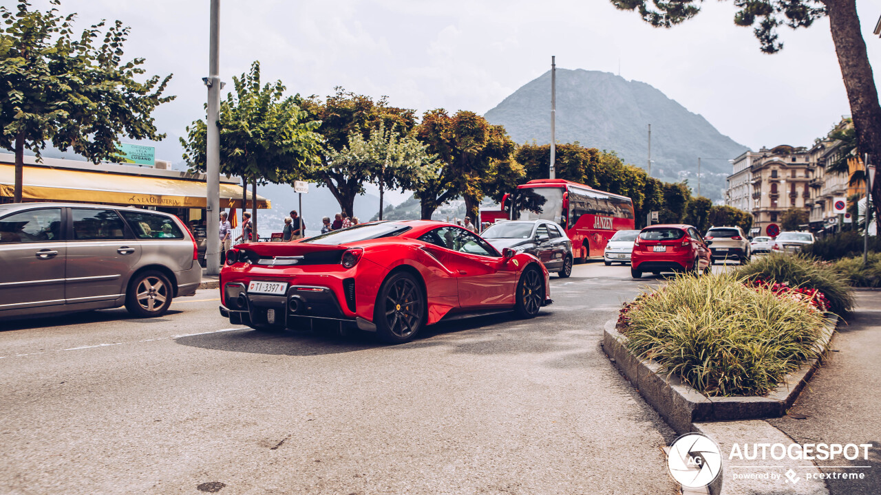 Ferrari 488 Pista