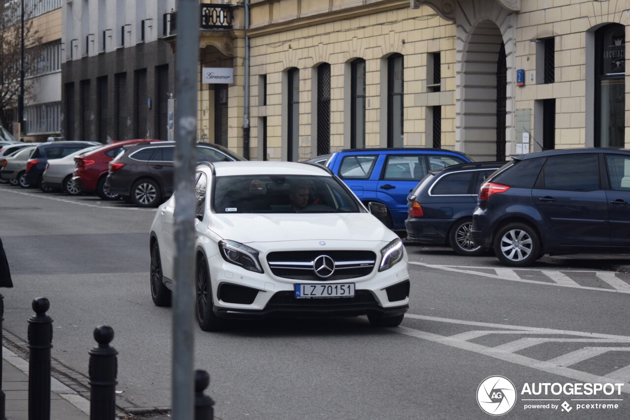 Mercedes-AMG GLA 45 X156