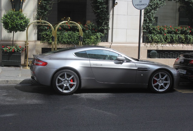 Aston Martin V8 Vantage