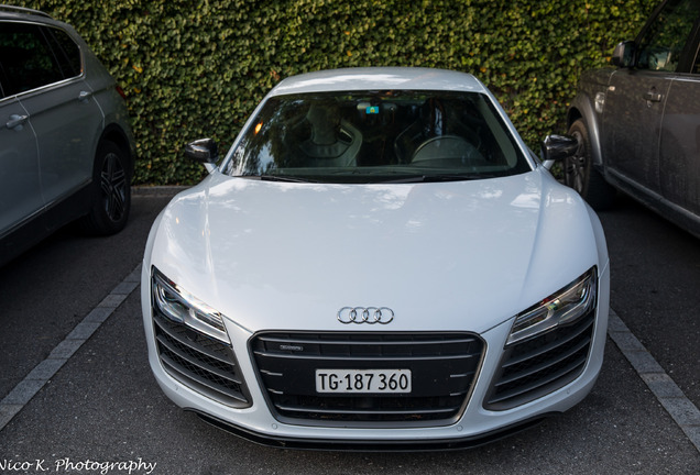 Audi R8 V10 Plus 2013