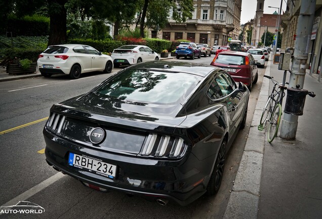 Ford Mustang GT 2015