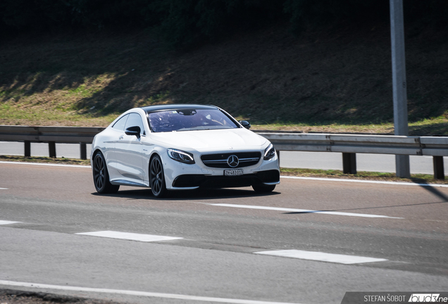 Mercedes-AMG S 63 Coupé C217