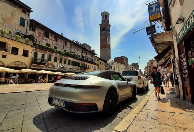 Porsche 992 Carrera 4S Cabriolet