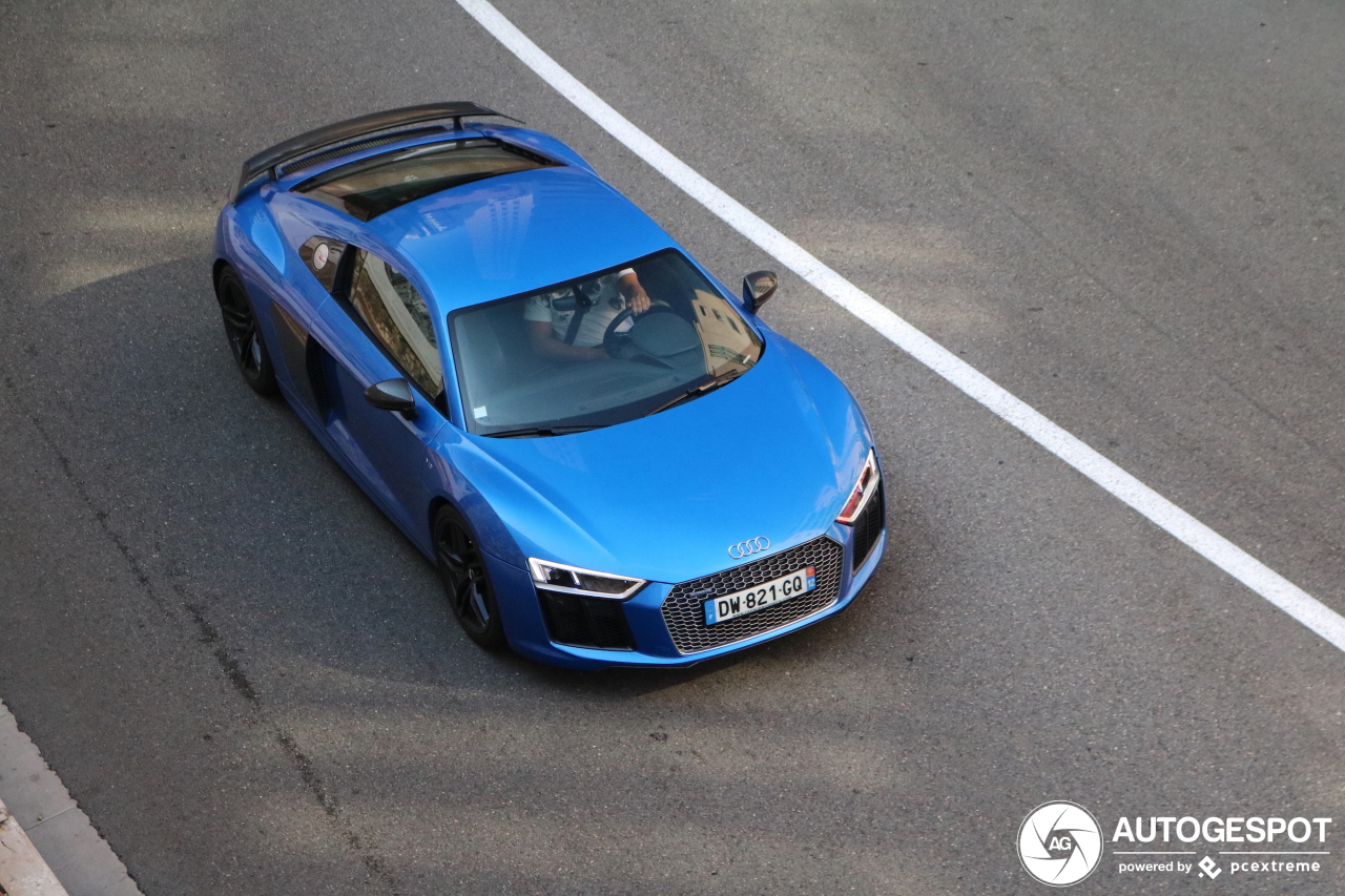 Audi R8 V10 Plus 2015