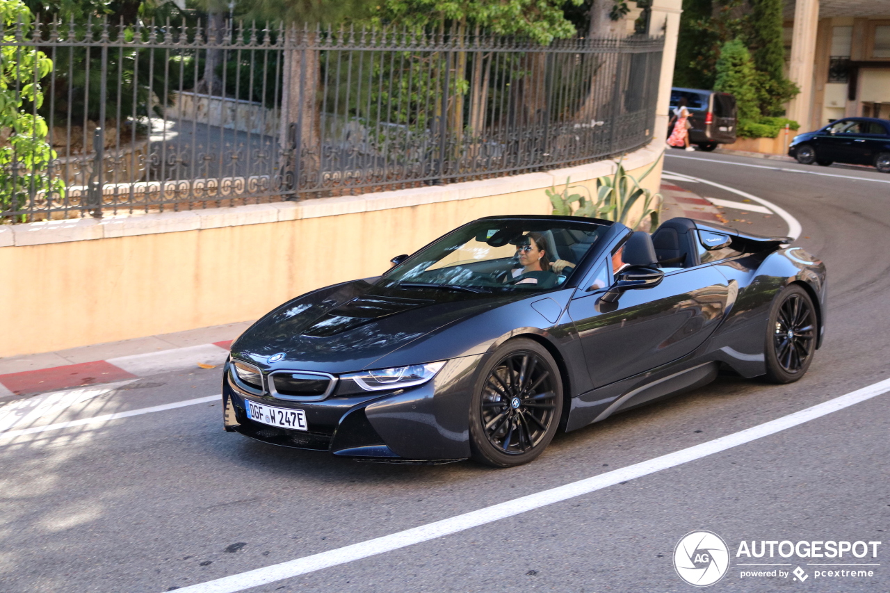 BMW i8 Roadster