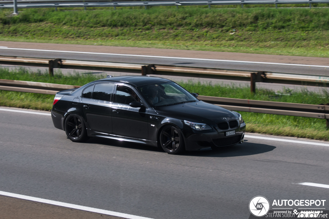 BMW M5 E60 2007