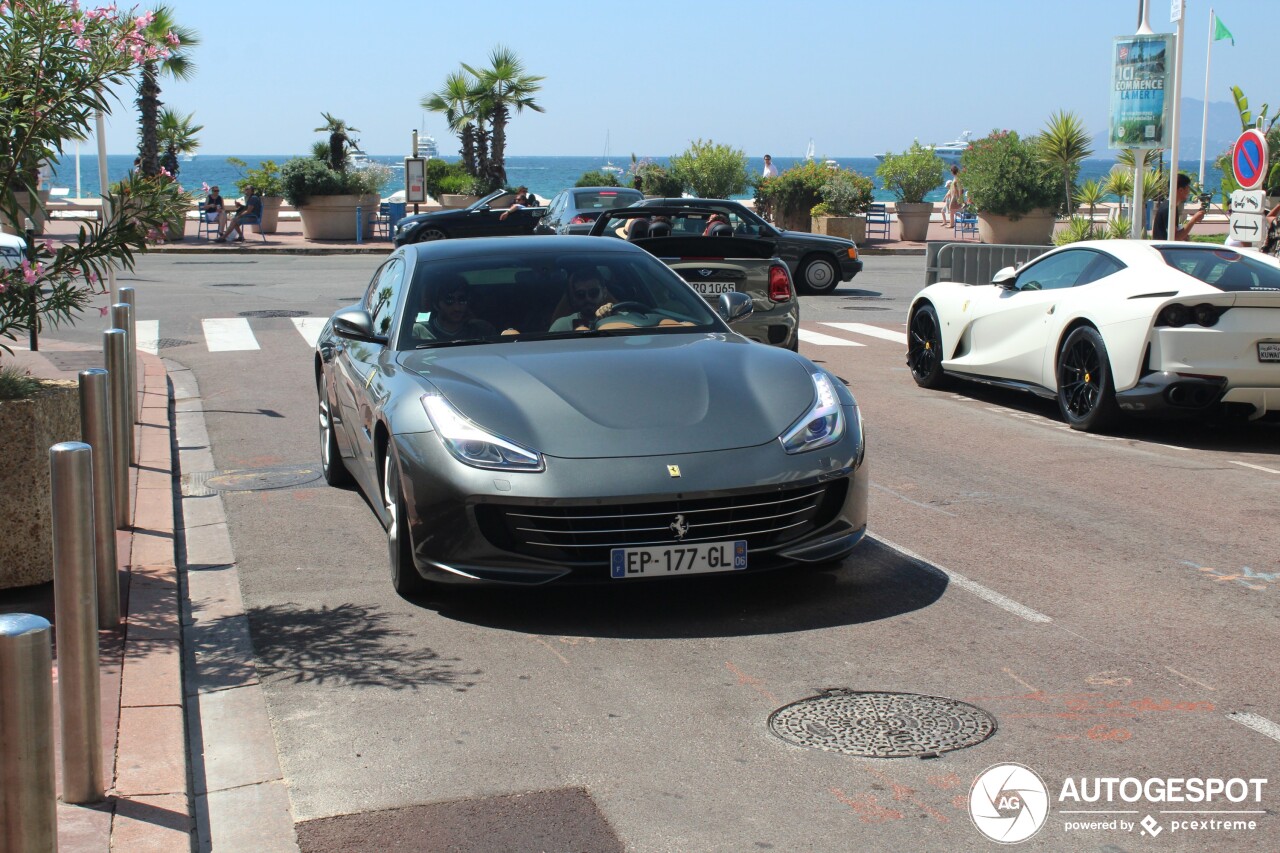 Ferrari GTC4Lusso T