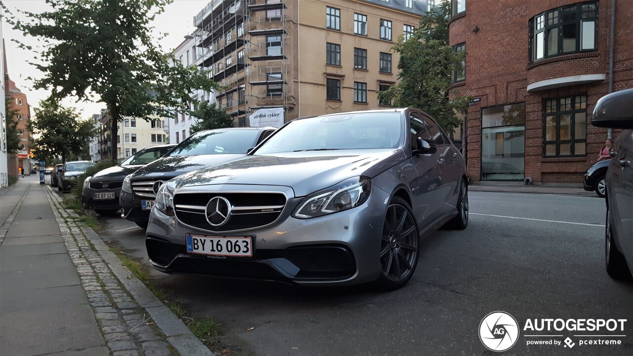 Mercedes-Benz E 63 AMG S W212