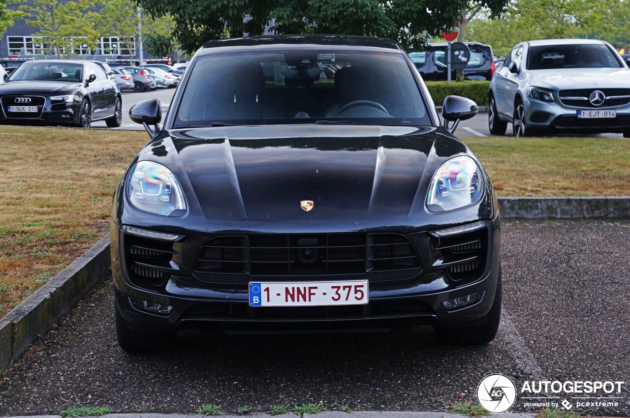 Porsche 95B Macan GTS