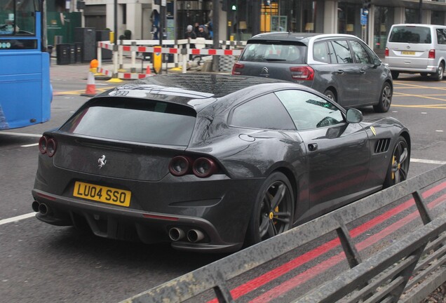 Ferrari GTC4Lusso