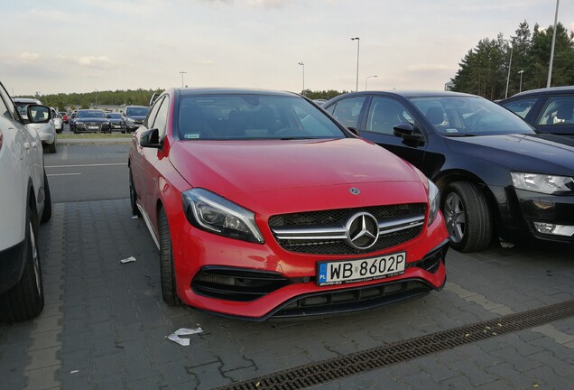 Mercedes-AMG A 45 W176 2015