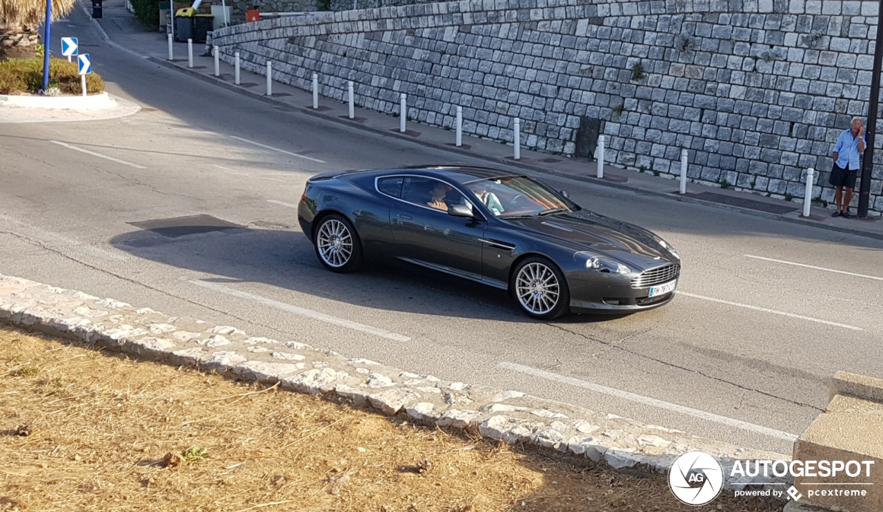 Aston Martin DB9