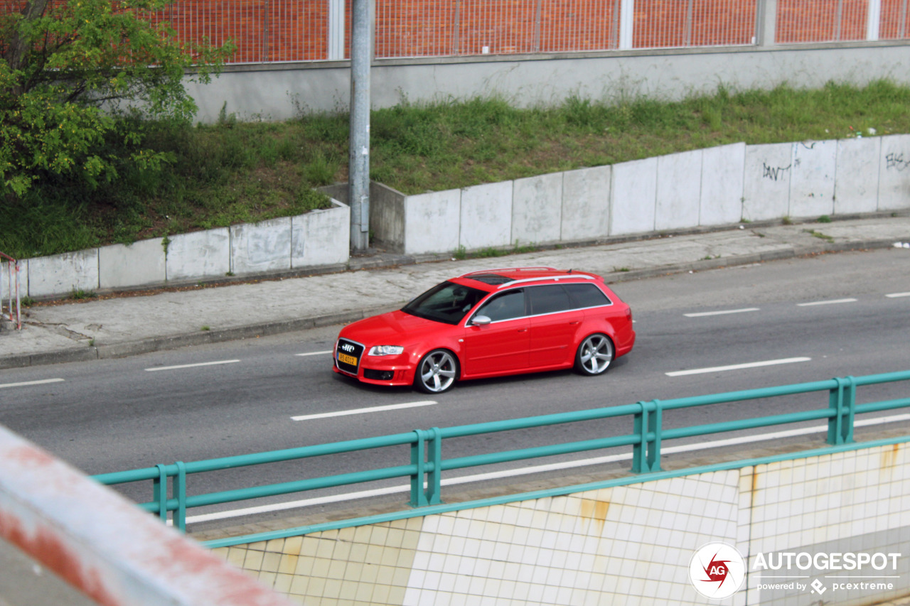 Audi RS4 Avant B7