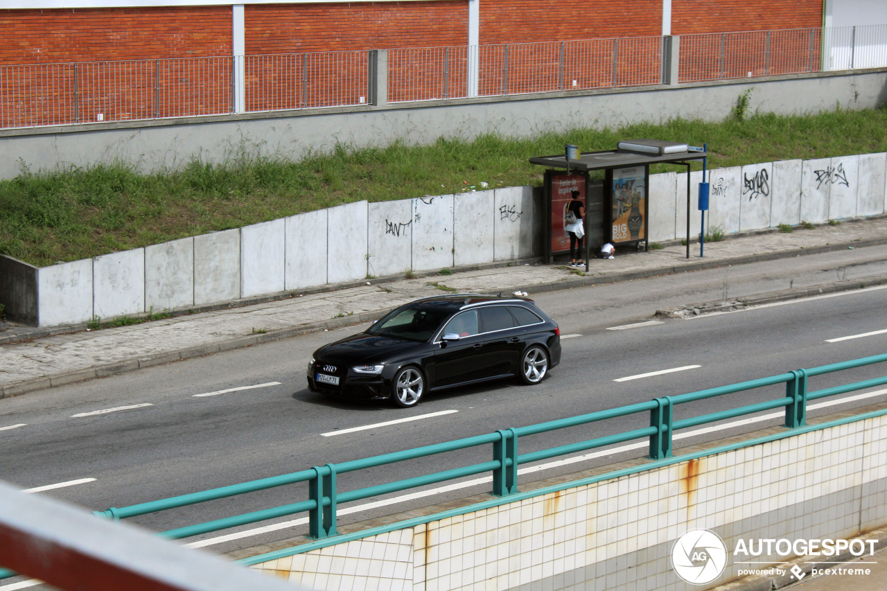 Audi RS4 Avant B8