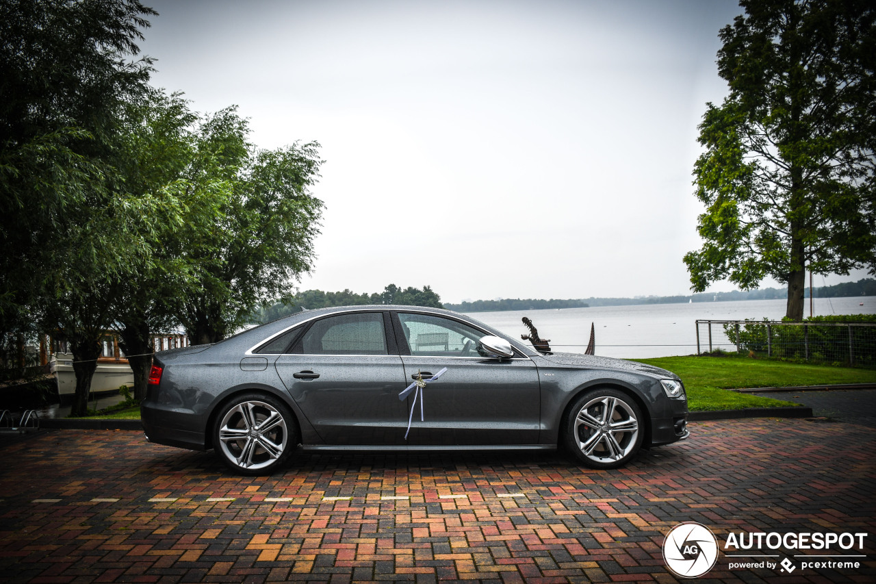 Audi S8 D4