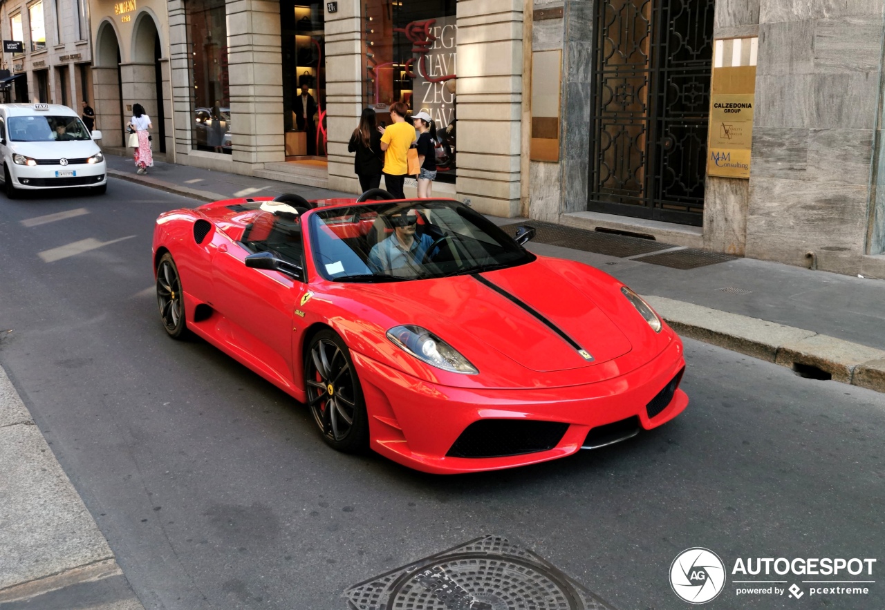 Ferrari Scuderia Spider 16M