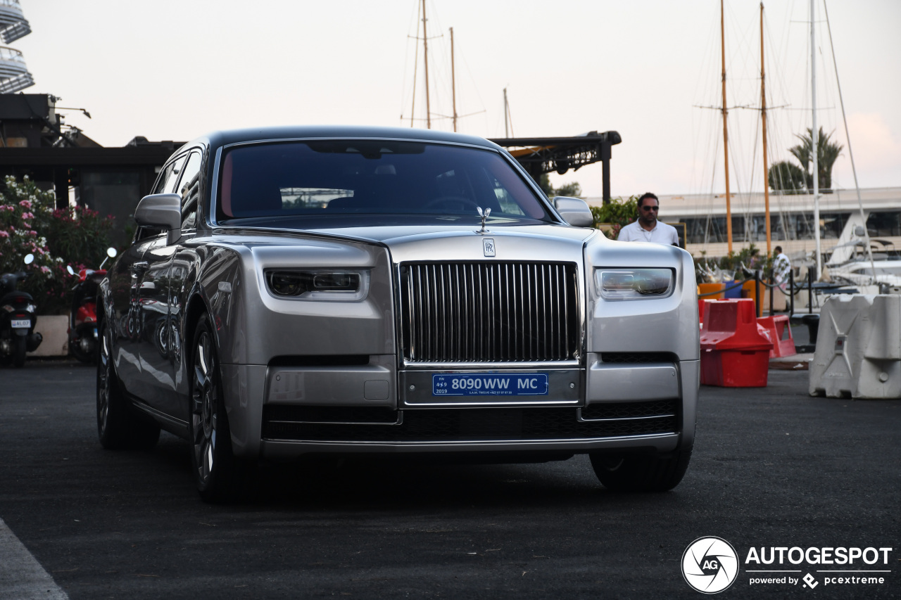 Rolls-Royce Phantom VIII EWB