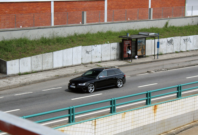 Audi RS4 Avant B8