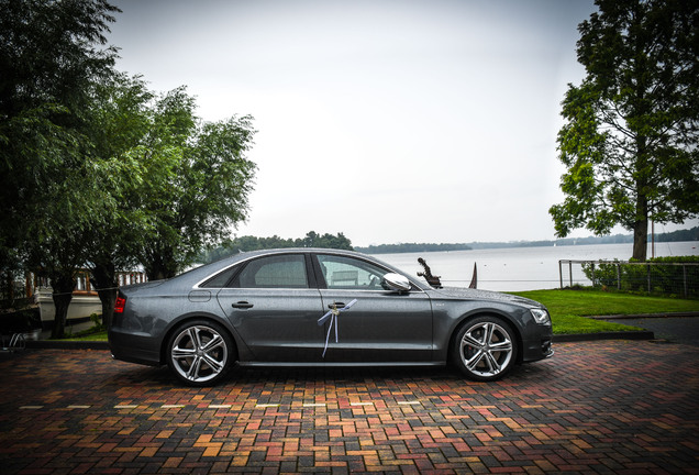 Audi S8 D4