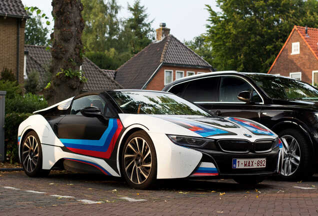 BMW i8 Roadster