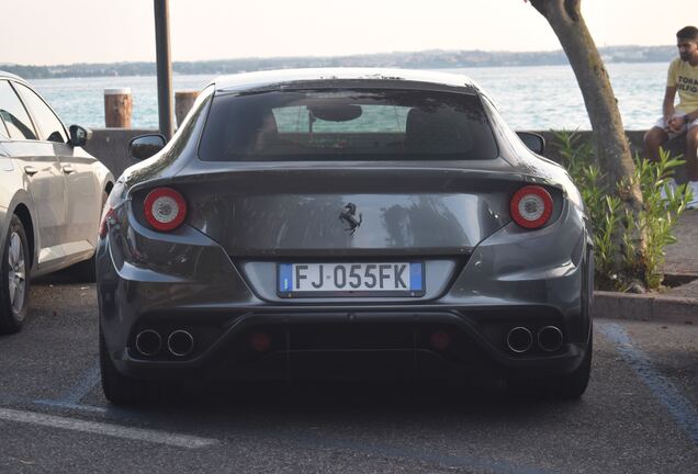 Ferrari FF