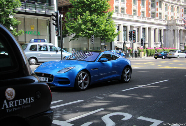 Jaguar F-TYPE R Coupé 2017