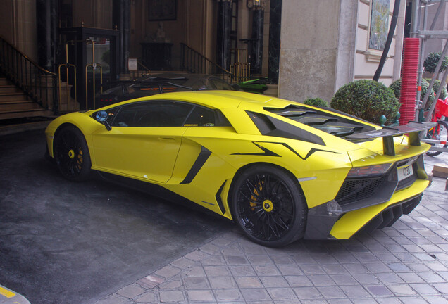 Lamborghini Aventador LP750-4 SuperVeloce