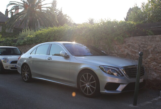 Mercedes-Benz S 63 AMG V222