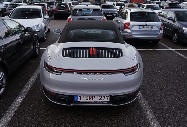 Porsche 992 Carrera 4S Cabriolet