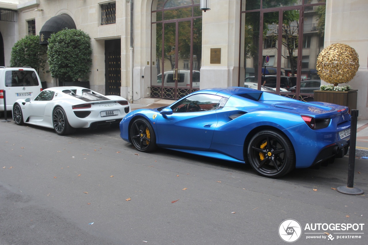 Ferrari 488 Spider