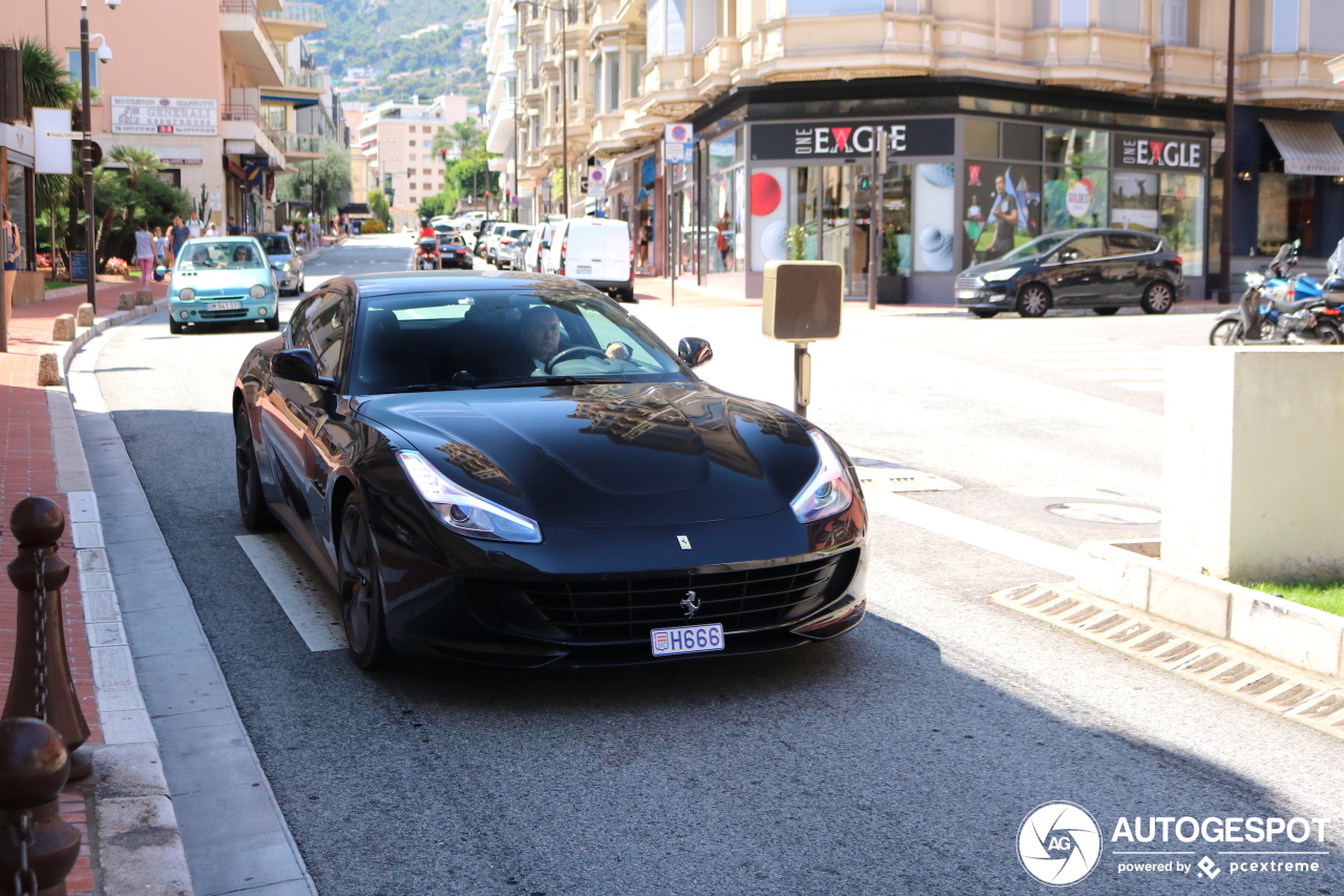 Ferrari GTC4Lusso T