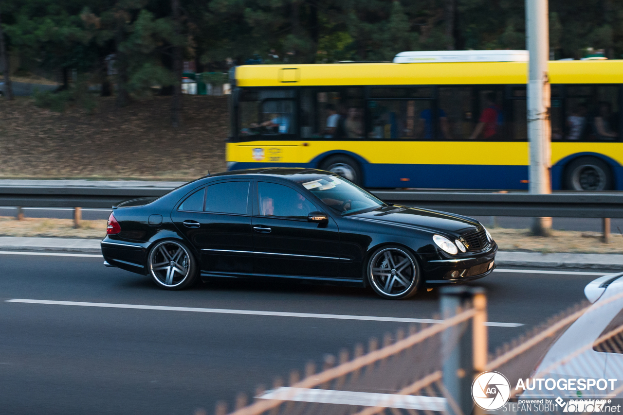 Mercedes-Benz E 55 AMG