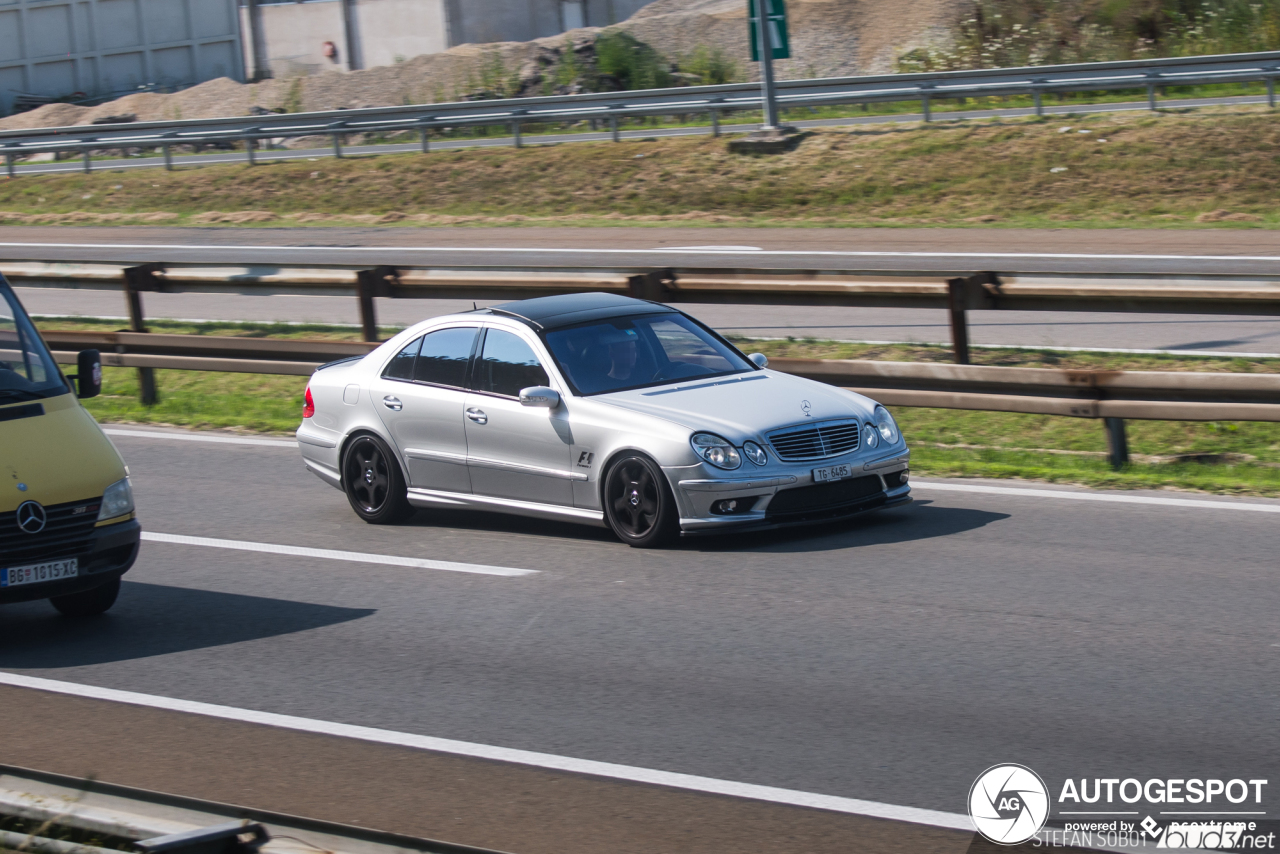 Mercedes-Benz E 55 AMG