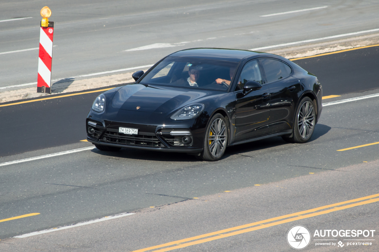 Porsche 971 Panamera Turbo