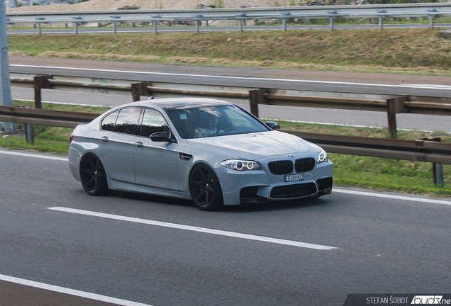 BMW M5 F10 2011