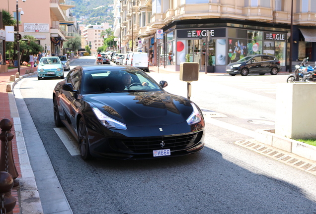 Ferrari GTC4Lusso T