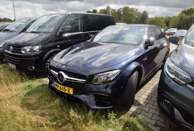 Mercedes-AMG E 63 S W213