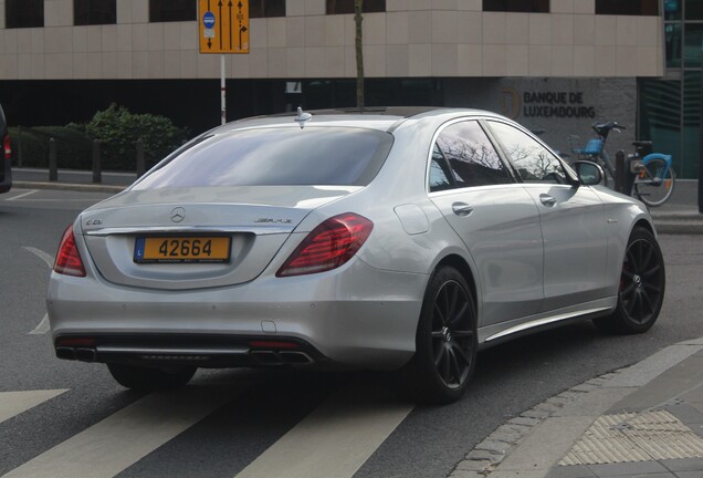 Mercedes-Benz S 63 AMG V222