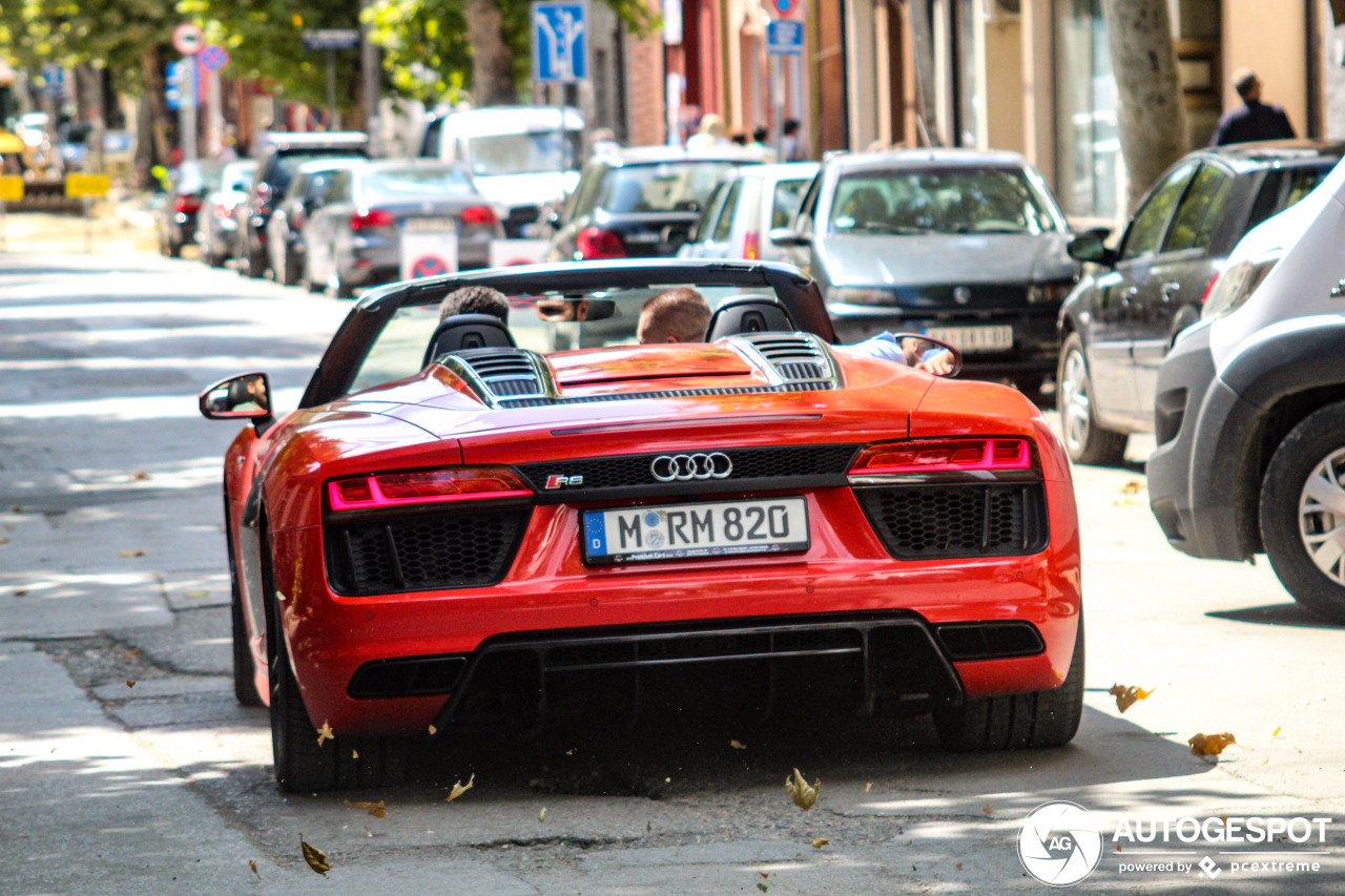 Audi R8 V10 Spyder 2016