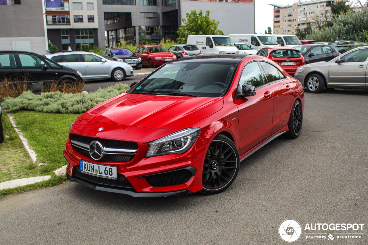 Mercedes-Benz CLA 45 AMG C117