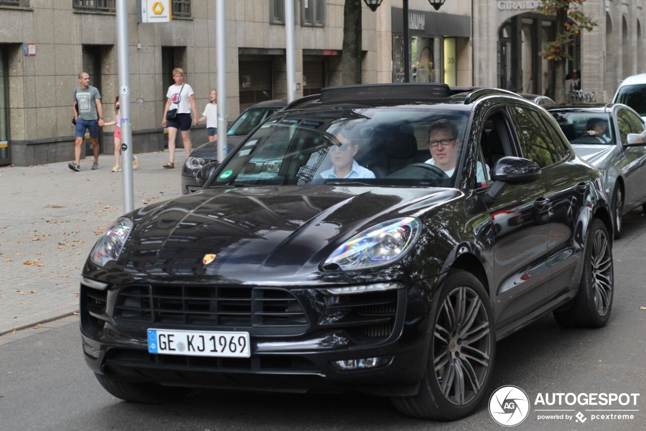 Porsche 95B Macan GTS