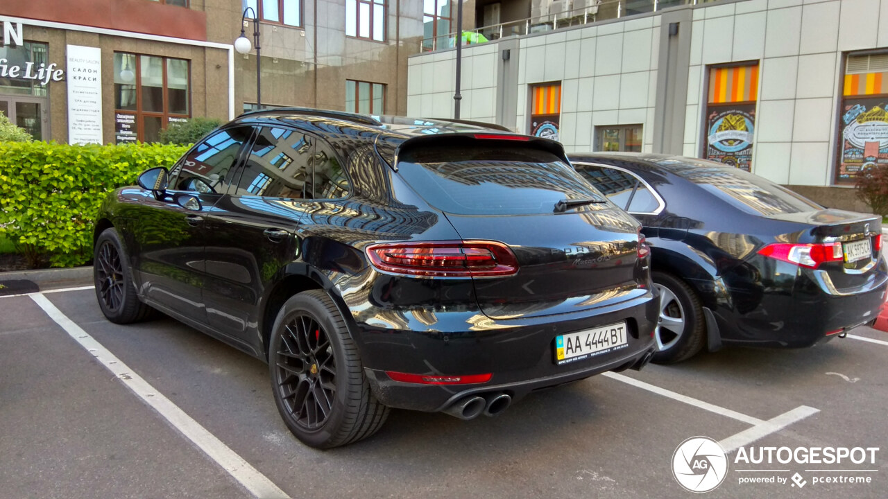 Porsche 95B Macan GTS