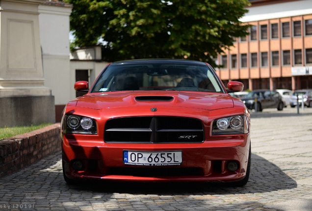 Dodge Charger SRT-8