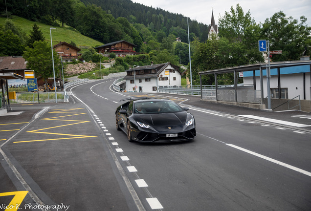 Lamborghini Huracán LP640-4 Performante