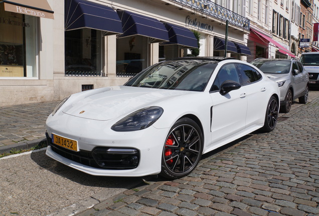 Porsche 971 Panamera Turbo S E-Hybrid