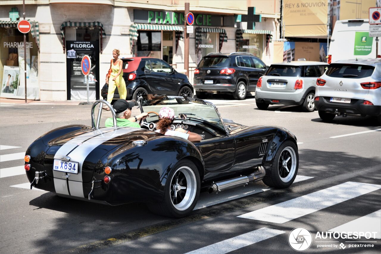 AC Cobra 427